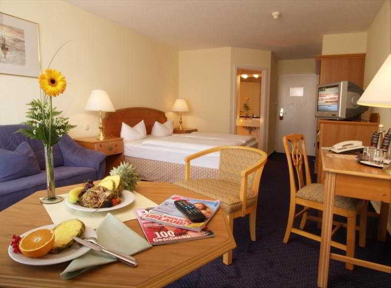Hotel Zur Post - Ein Rovell Hotel Heringsdorf  Exterior foto